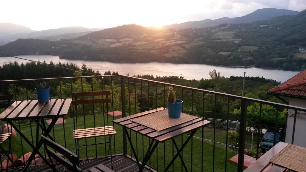 B&B Borgo Massovrana Castel di Casio Extérieur photo